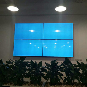 Indoor LCD Digital 4K Video Signage Wall Display